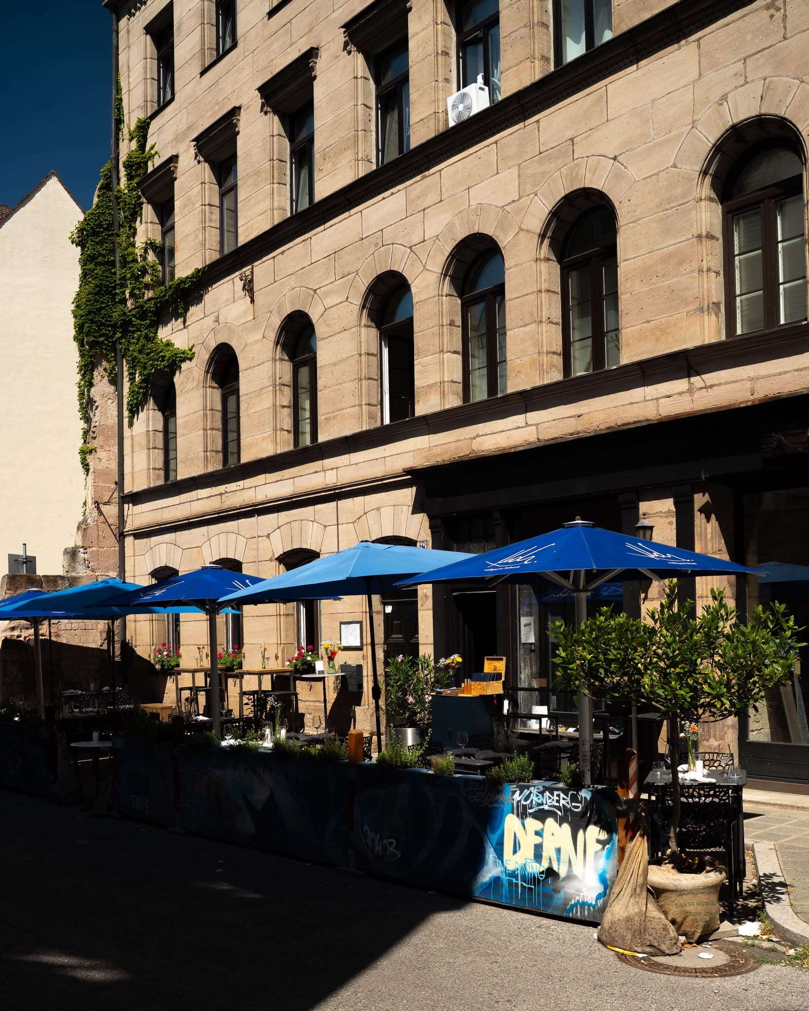 Außenansicht des Restaurants in der Nürnberger Altstadt